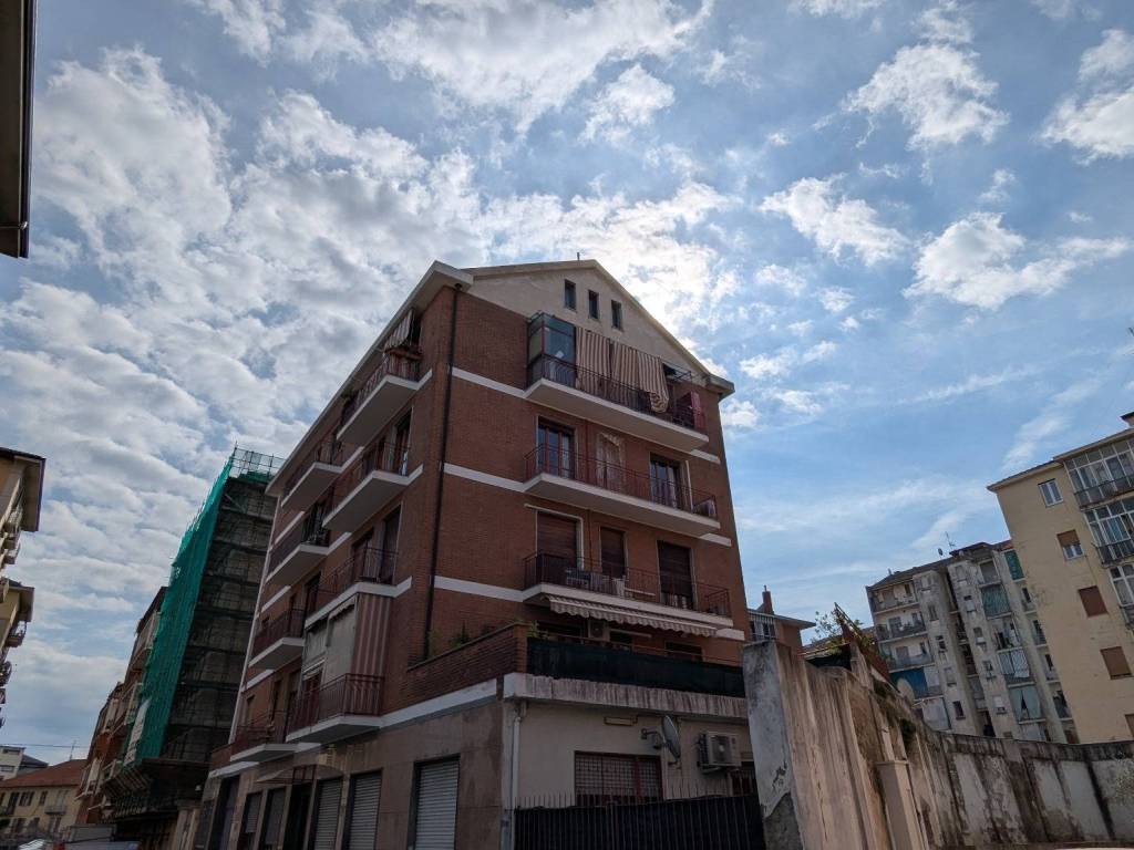 appartamento in vendita a Torino in zona Aurora