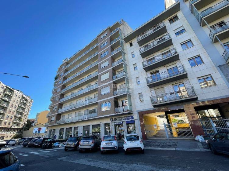 appartamento in vendita a Torino in zona Crocetta