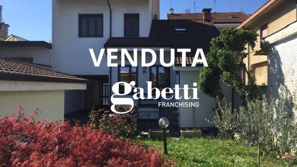 casa indipendente in vendita a Torino in zona Pozzo Strada