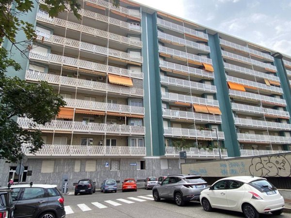 appartamento in vendita a Torino in zona Parella