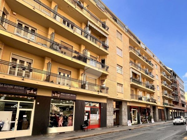 appartamento in vendita a Torino in zona Borgata Vittoria