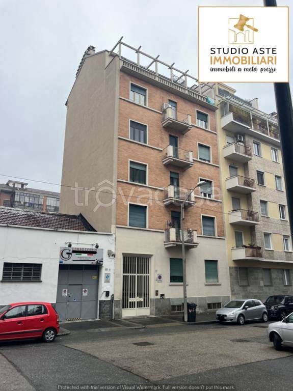 appartamento in vendita a Torino in zona Lingotto