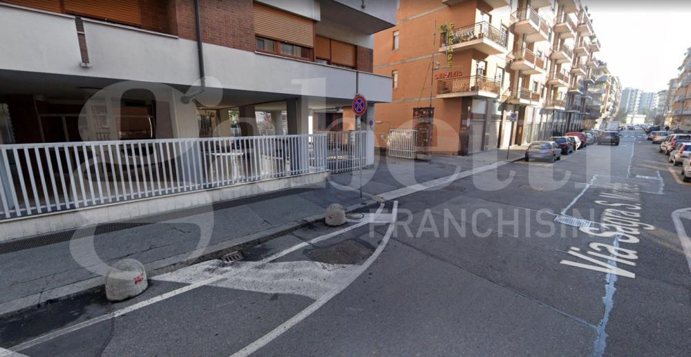 locale di sgombero in vendita a Torino in zona Pozzo Strada