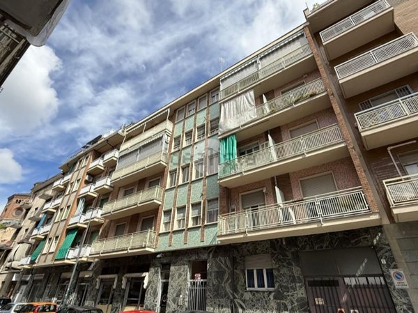 appartamento in vendita a Torino in zona Borgata Vittoria