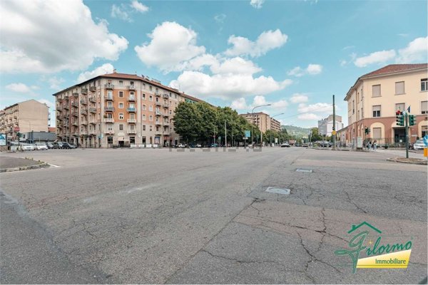 appartamento in vendita a Torino in zona Millefonti