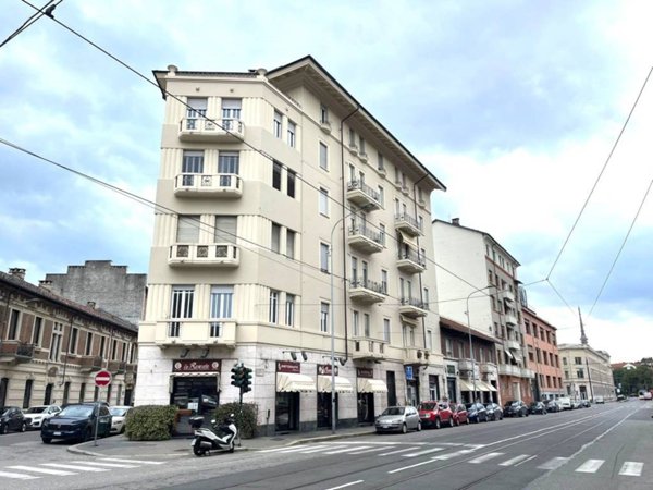 appartamento in vendita a Torino in zona Aurora