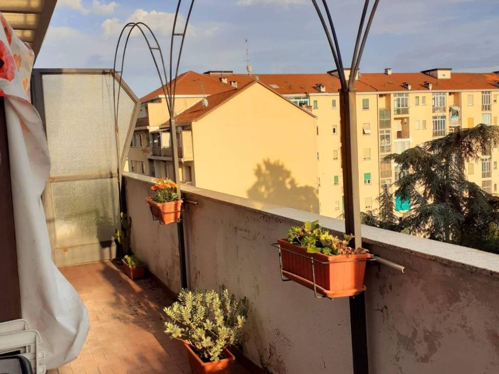 appartamento in vendita a Torino in zona Millefonti