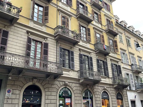 negozio in vendita a Torino in zona San Salvario