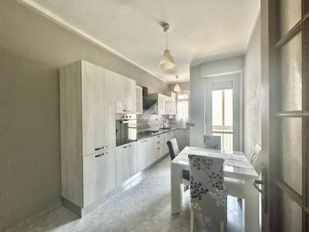 appartamento in vendita a Torino in zona Borgata Vittoria