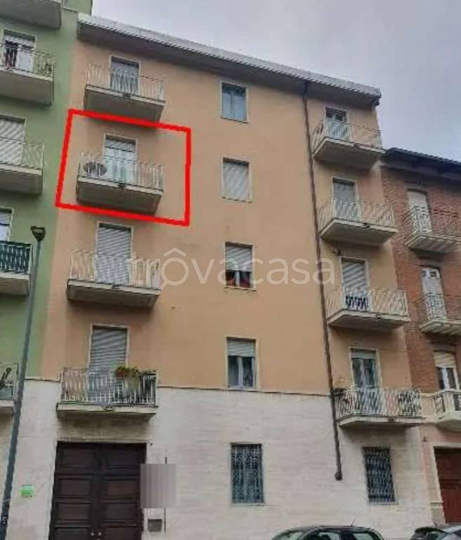 appartamento in vendita a Torino in zona Borgata Vittoria