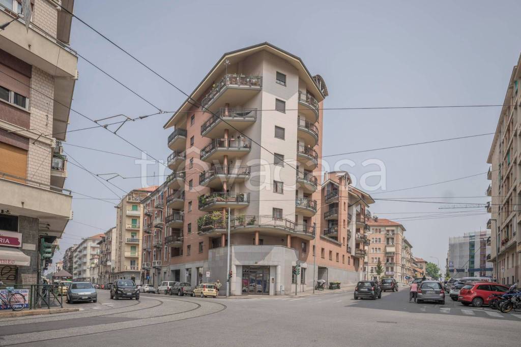 appartamento in vendita a Torino in zona Aurora
