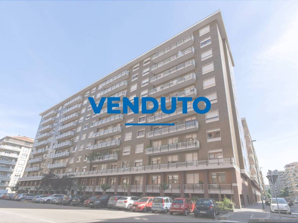 appartamento in vendita a Torino in zona Santa Rita