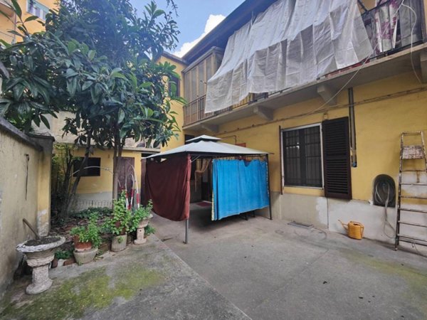 casa indipendente in vendita a Torino in zona Cenisia