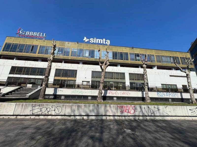 negozio in vendita a Torino in zona Madonna di Campagna