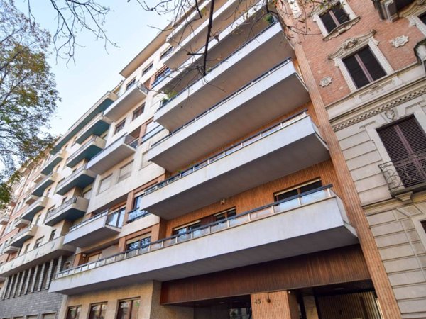 appartamento in vendita a Torino in zona Crocetta