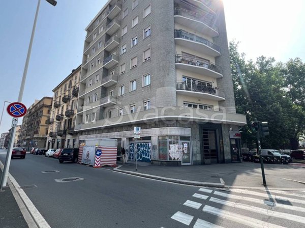negozio in vendita a Torino in zona San Donato