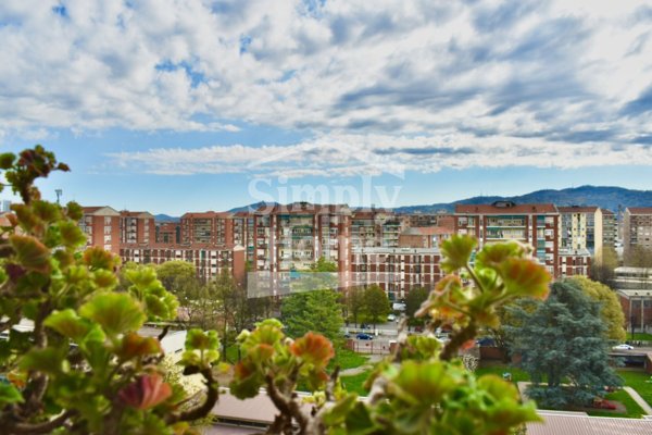 appartamento in vendita a Torino in zona Santa Rita