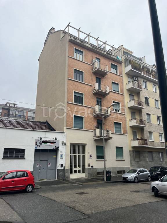 appartamento in vendita a Torino in zona Lingotto