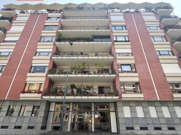 appartamento in vendita a Torino in zona Cit Turin