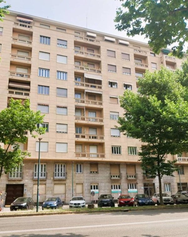 appartamento in vendita a Torino in zona Cit Turin