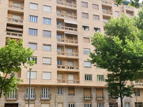 appartamento in vendita a Torino in zona Cit Turin