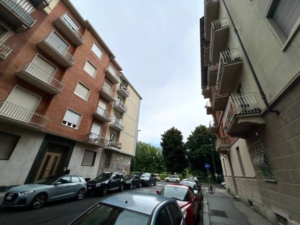 appartamento in vendita a Torino in zona Borgo San Paolo