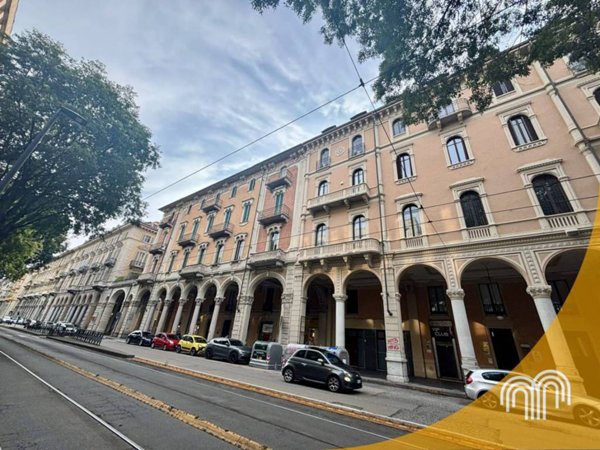 ufficio in vendita a Torino in zona Crocetta