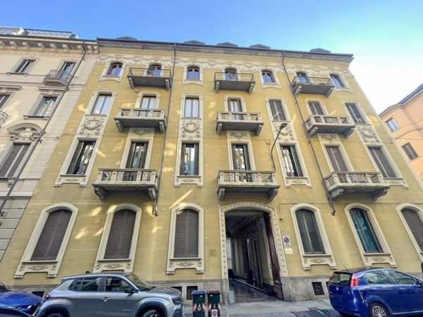 appartamento in vendita a Torino in zona Crocetta