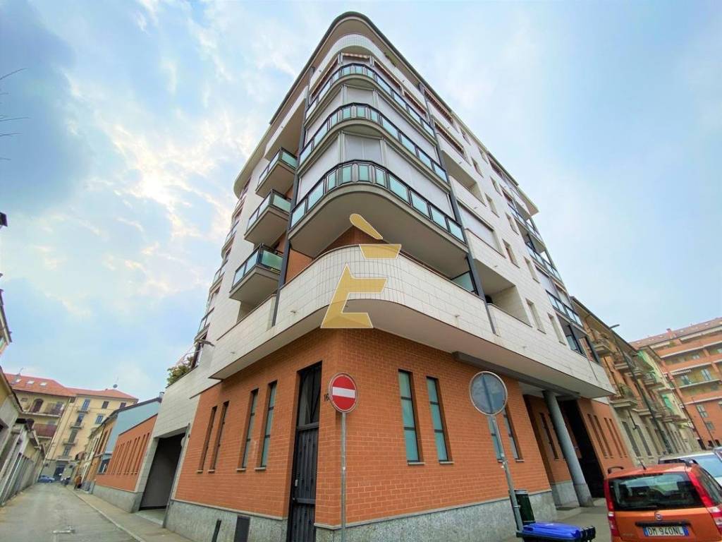 appartamento in vendita a Torino in zona Cenisia