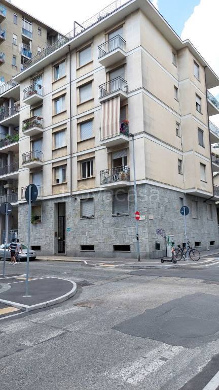appartamento in vendita a Torino in zona San Salvario