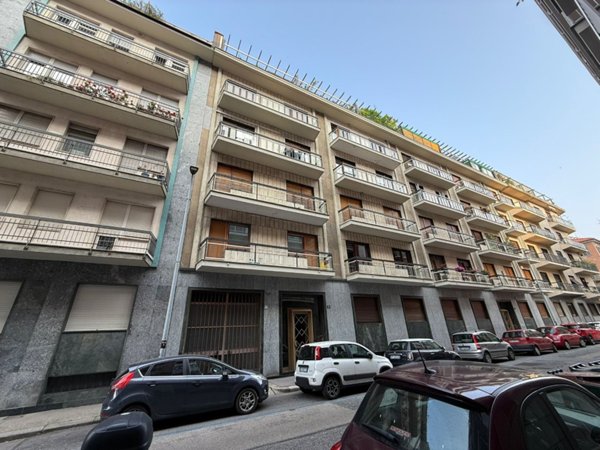 appartamento in vendita a Torino in zona San Salvario
