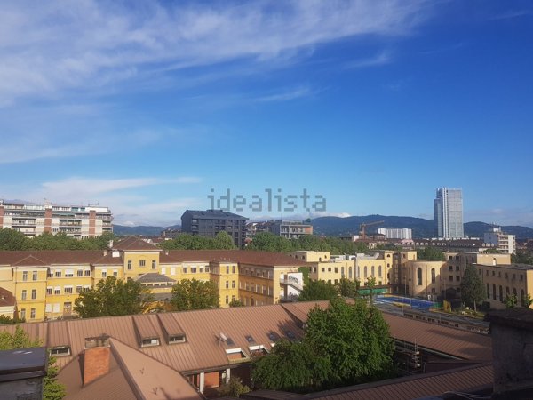 appartamento in vendita a Torino in zona Cit Turin