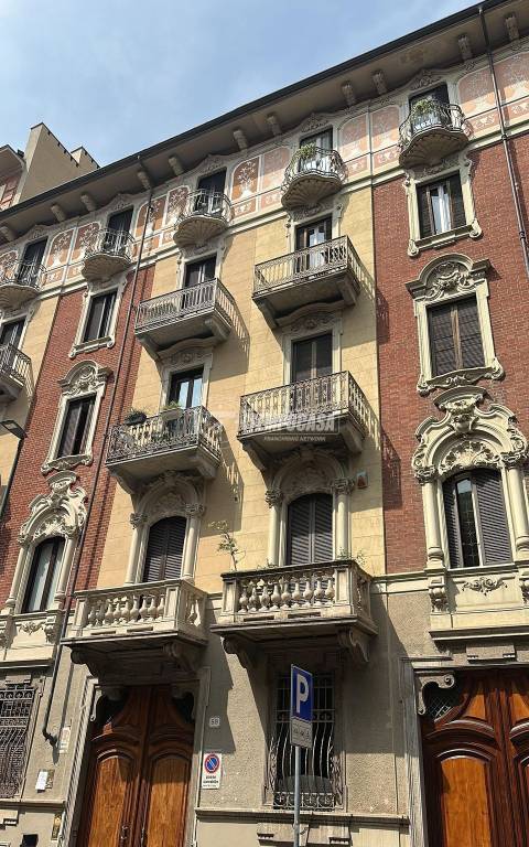 appartamento in vendita a Torino in zona Crocetta