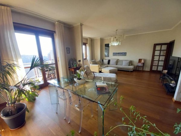 appartamento in vendita a Torino in zona Mirafiori Nord