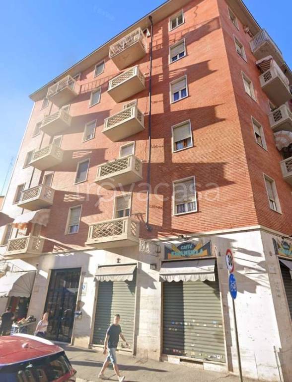 appartamento in vendita a Torino in zona Parella