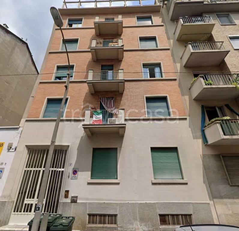 appartamento in vendita a Torino in zona Lingotto