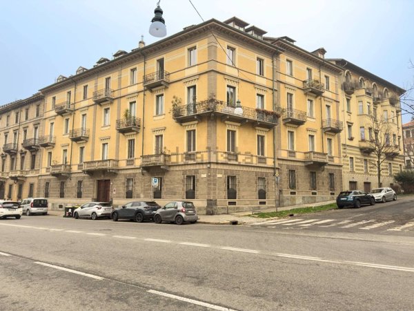 appartamento in vendita a Torino in zona Borgo Po