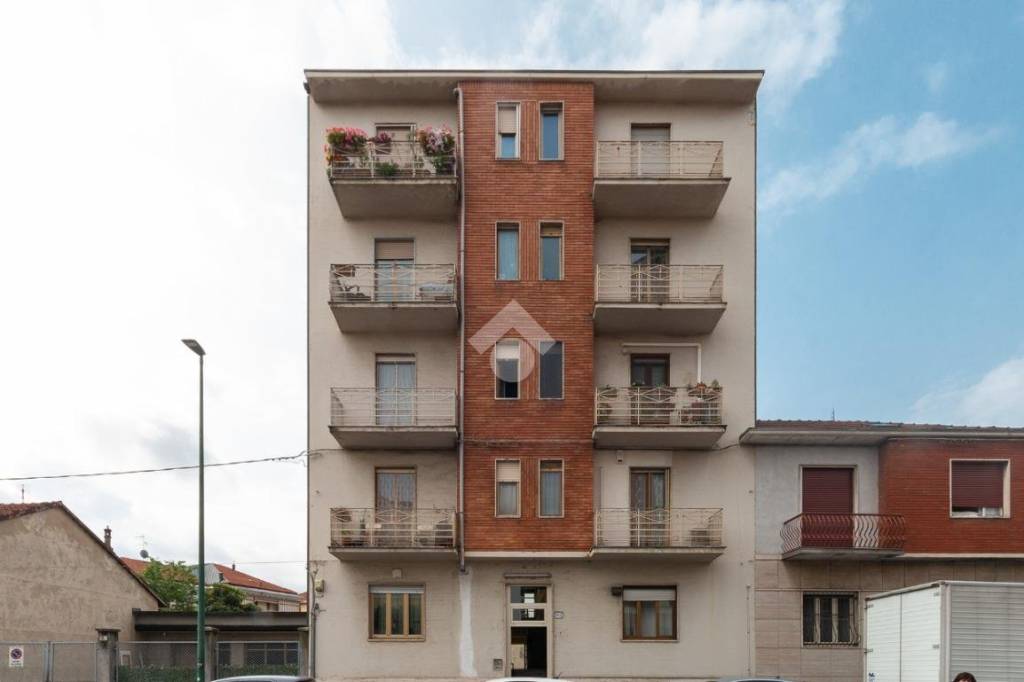 appartamento in vendita a Torino in zona Pozzo Strada