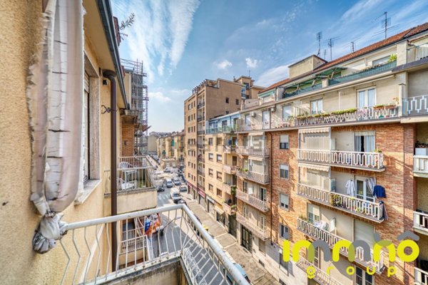 appartamento in vendita a Torino in zona Santa Rita