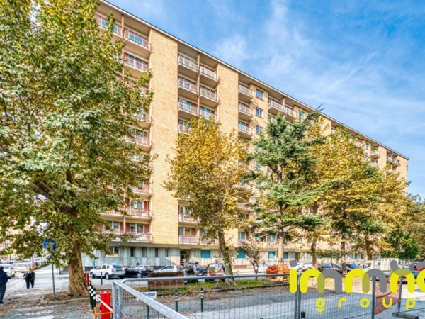 appartamento in vendita a Torino in zona Borgata Vittoria