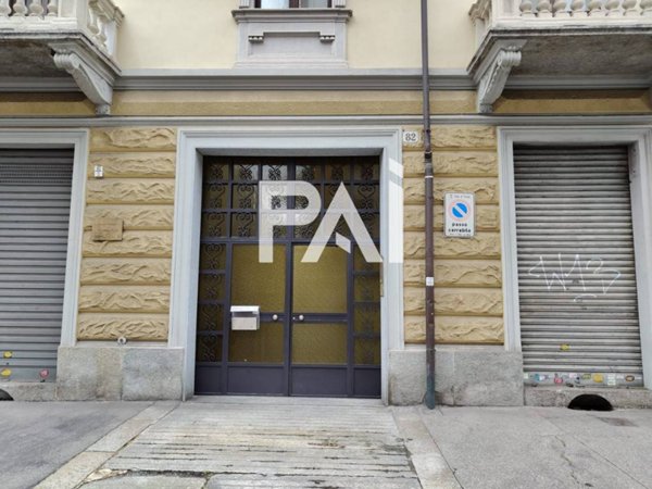 appartamento in vendita a Torino in zona Borgo San Paolo