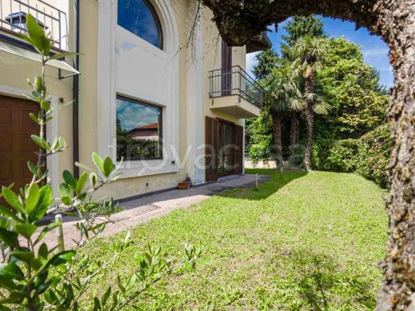 casa indipendente in vendita a Torino in zona Madonna del Pilone