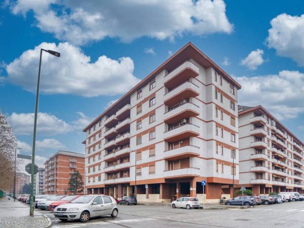 appartamento in vendita a Torino in zona Santa Rita