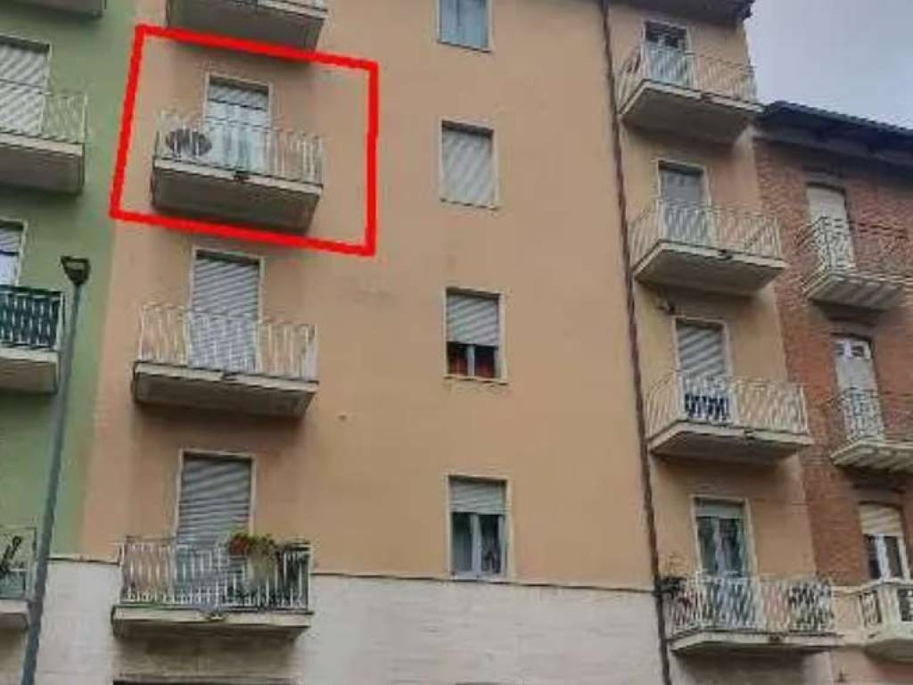 appartamento in vendita a Torino in zona Borgata Vittoria