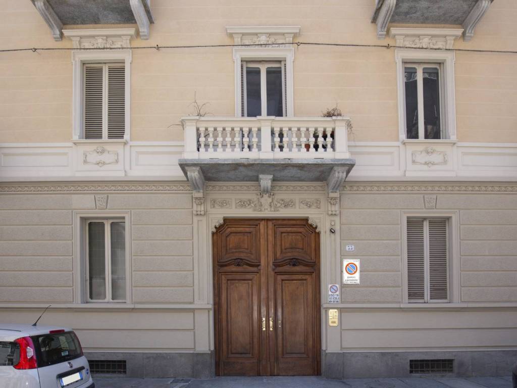 appartamento in vendita a Torino in zona Crocetta