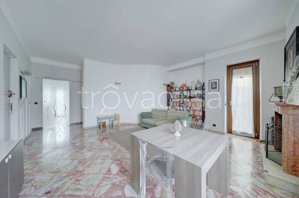 appartamento in vendita a Torino in zona Parella