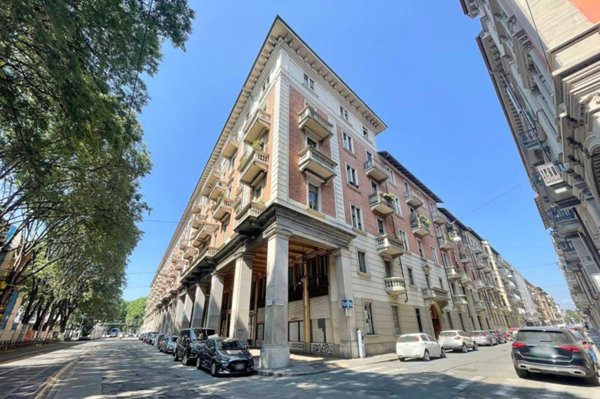 appartamento in vendita a Torino in zona Crocetta