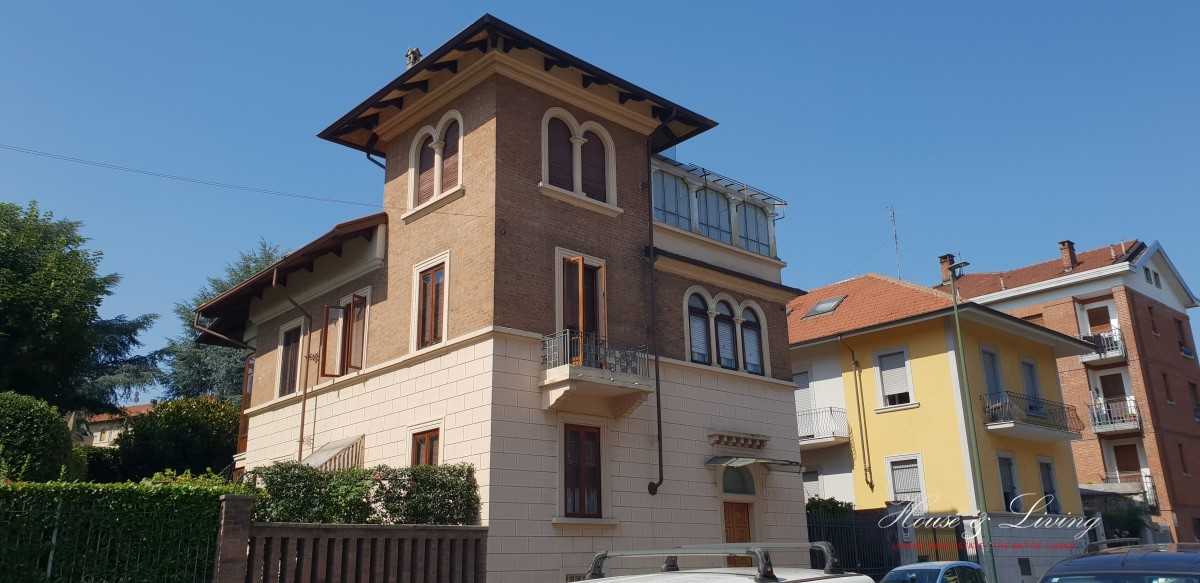 casa indipendente in vendita a Torino