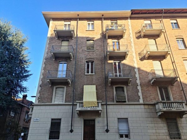 appartamento in vendita a Torino in zona Cenisia