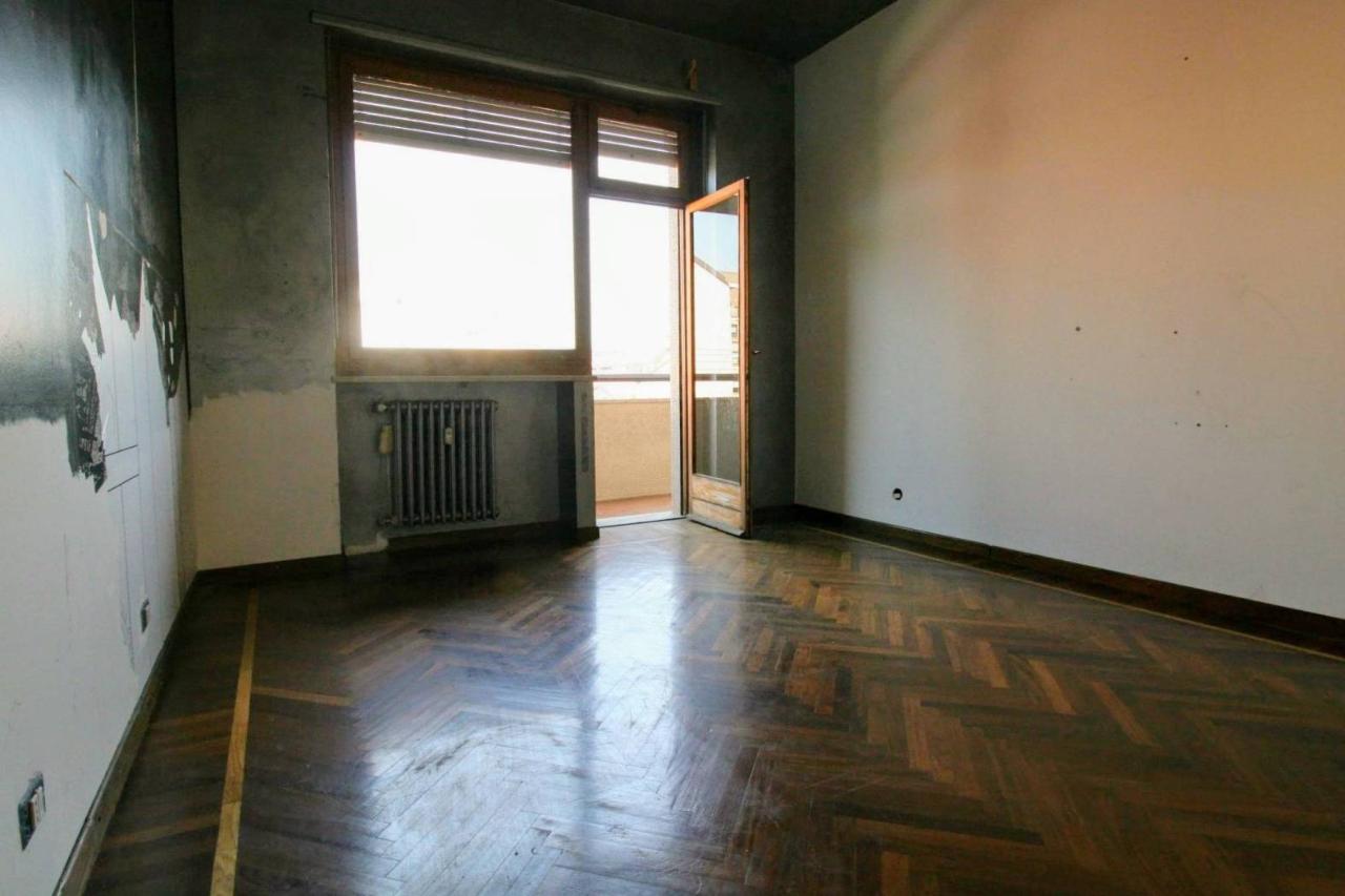 appartamento in vendita a Torino in zona Cit Turin